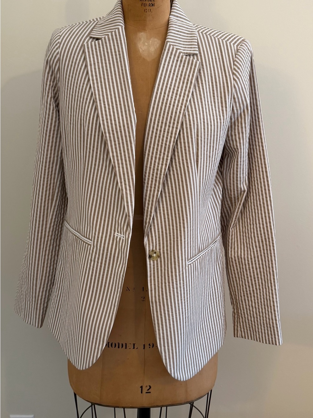 a new day - Striped Seersucker Blazer in Tan and White